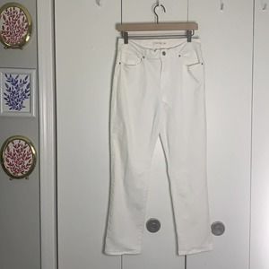 White Levi’s Classic Straight Jeans Size 29